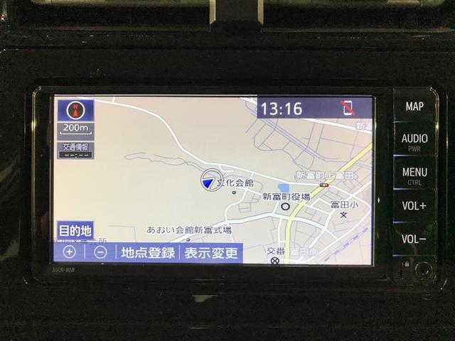 プリウス Ｓ　取説記録簿　ＥＳＣ　スマートキ－　メモリーナビゲーション　ＬＥＤヘッドライト　ＥＴＣ車載器　フルオートエアコン　ナビ　クルーズコントロール　エアバッグ　イモビ　パワーウインドウ　ＰＳ　サイドエアバック（6枚目）