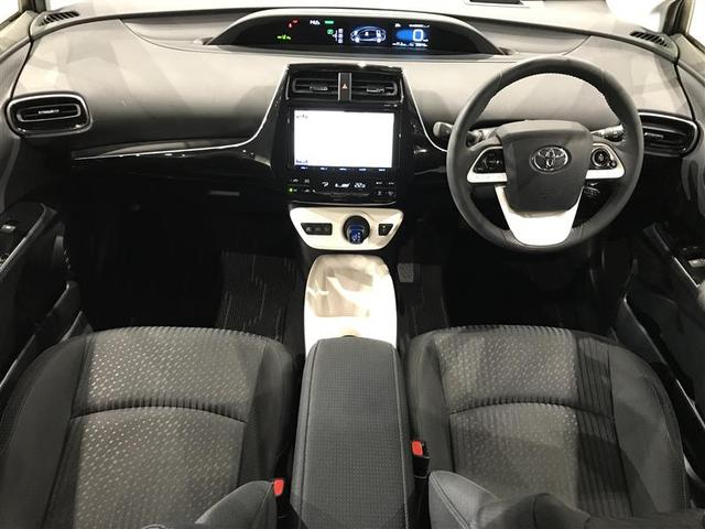 プリウス Ａ　衝突軽減ブレーキシステム　Ｂモニタ　記録簿有　ＬＥＤヘッド　クルーズコントロール　セキュリティー　スマートキー　パワーステアリング　ＥＴＣ　アルミホイル　オートエアコン　ＳＲＳ　ＡＢＳ　キーレス（2枚目）