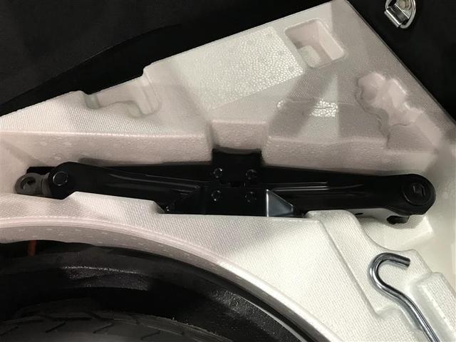 プリウス Ｘ　アルミホイール　盗難防止装置　フルセグＴＶ　１００Ｖ電源　ＬＥＤ　ＴＶナビ　記録簿　ＥＳＣ　クルコン　ミュージックプレイヤー接続可　スマートキー　ＡＣ　キーフリー　ドライブレコーダー　メモリーナビ（28枚目）