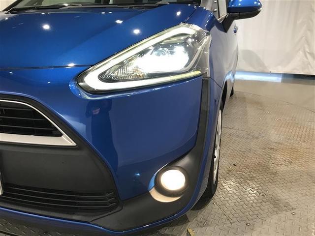 シエンタ X ETC装備 Sキー 地デジ バックガイドモニター 運転席助手席エアバック マニュアルエアコン キーフリーシステム メンテナンスノート メモリーナビゲーション 横滑防止装置 エアバック付き 三列シート(29枚目)