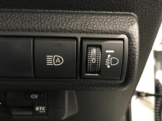 カローラツーリング Ｇ－Ｘ　ＴＳＳ　バックガイドモニター　ＬＥＤライト　盗難防止装置　クルーズコントロール　ナビ　サイドエアバック　エアコン　メモリナビ　キーレス　記録簿　ＥＴＣ　ＡＢＳ　横滑り防止　ミュージックプレイヤー接続可（4枚目）