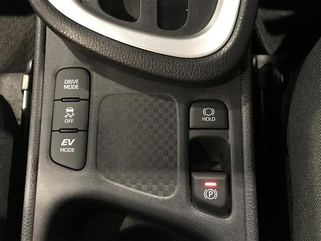 ヤリスクロス ハイブリッドＧ　ＴＳＳ　イモビライザー　バックモニタ－　記録簿有　エアコン　インテリキー　パワーウィンド　Ｗエアバック　オートクルーズ　メディアプレイヤー接続　キーフリー　ドライブレコーダー　横滑防止装置　エアバッグ（14枚目）