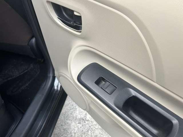 アクア Ｇ　ドライブレコーダー　ＥＴＣ　バックカメラ　ナビ　ＴＶ　アルミホイール　オートライト　スマートキー　電動格納ミラー　ＣＶＴ　衝突安全ボディ　ＡＢＳ　ＥＳＣ　ＣＤ　ＵＳＢ　エアコン　パワーステアリング（46枚目）