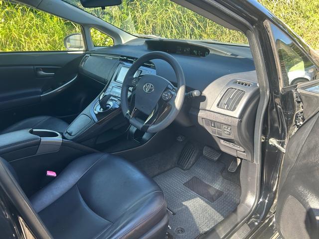 プリウス Sマイコーデ ETC バックカメラ ナビ TV エアロ アルミホイール オートライト HID CVT スマートキー アイドリングストップ 電動格納ミラー 盗難防止システム CD DVD再生 衝突安全ボディ(48枚目)