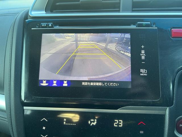 フィットハイブリッド Ｌパッケージ　ハイブリッド　ドライブレコーダー　ＥＴＣ　バックカメラ　ナビ　ＴＶ　エアロ　オートクルーズコントロール　オートライト　ＬＥＤヘッドランプ　スマートキー　電動格納ミラー　ＡＴ　盗難防止システム（4枚目）