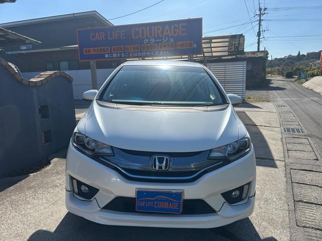 フィットハイブリッド Ｌパッケージ　ハイブリッド　ドライブレコーダー　ＥＴＣ　バックカメラ　ナビ　ＴＶ　エアロ　オートクルーズコントロール　オートライト　ＬＥＤヘッドランプ　スマートキー　電動格納ミラー　ＡＴ　盗難防止システム（13枚目）