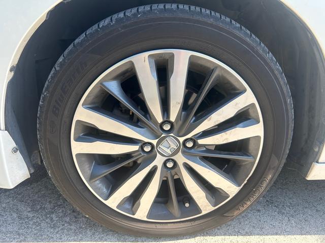 フィットハイブリッド Ｌパッケージ　ハイブリッド　ドライブレコーダー　ＥＴＣ　バックカメラ　ナビ　ＴＶ　エアロ　オートクルーズコントロール　オートライト　ＬＥＤヘッドランプ　スマートキー　電動格納ミラー　ＡＴ　盗難防止システム（20枚目）