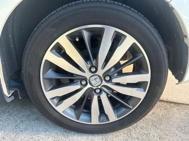 フィットハイブリッド Ｌパッケージ　ハイブリッド　ドライブレコーダー　ＥＴＣ　バックカメラ　ナビ　ＴＶ　エアロ　オートクルーズコントロール　オートライト　ＬＥＤヘッドランプ　スマートキー　電動格納ミラー　ＡＴ　盗難防止システム（23枚目）