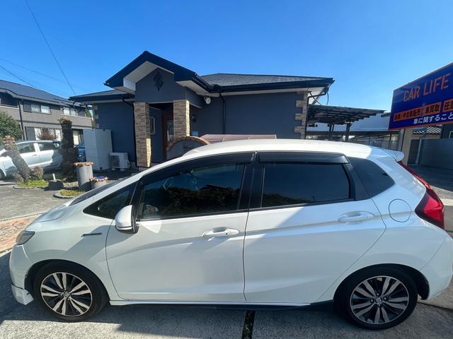 フィットハイブリッド Ｌパッケージ　ハイブリッド　ドライブレコーダー　ＥＴＣ　バックカメラ　ナビ　ＴＶ　エアロ　オートクルーズコントロール　オートライト　ＬＥＤヘッドランプ　スマートキー　電動格納ミラー　ＡＴ　盗難防止システム（26枚目）