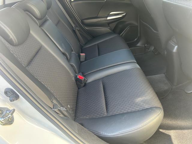 フィットハイブリッド Ｌパッケージ　ハイブリッド　ドライブレコーダー　ＥＴＣ　バックカメラ　ナビ　ＴＶ　エアロ　オートクルーズコントロール　オートライト　ＬＥＤヘッドランプ　スマートキー　電動格納ミラー　ＡＴ　盗難防止システム（36枚目）