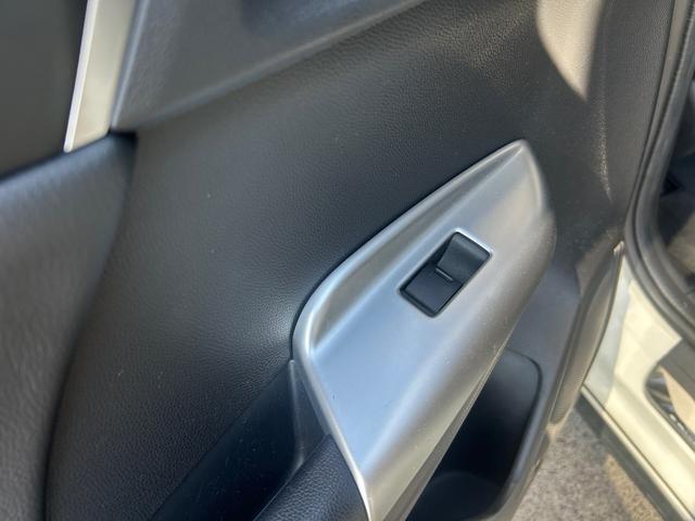 フィットハイブリッド Ｌパッケージ　ハイブリッド　ドライブレコーダー　ＥＴＣ　バックカメラ　ナビ　ＴＶ　エアロ　オートクルーズコントロール　オートライト　ＬＥＤヘッドランプ　スマートキー　電動格納ミラー　ＡＴ　盗難防止システム（38枚目）