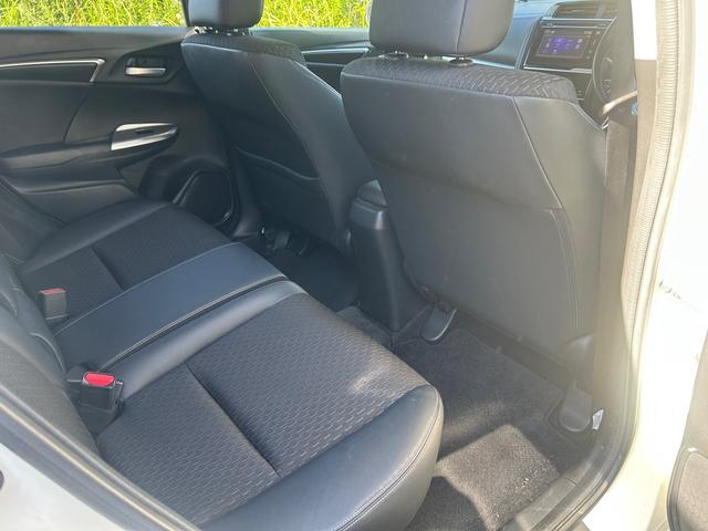 フィットハイブリッド Ｌパッケージ　ハイブリッド　ドライブレコーダー　ＥＴＣ　バックカメラ　ナビ　ＴＶ　エアロ　オートクルーズコントロール　オートライト　ＬＥＤヘッドランプ　スマートキー　電動格納ミラー　ＡＴ　盗難防止システム（42枚目）