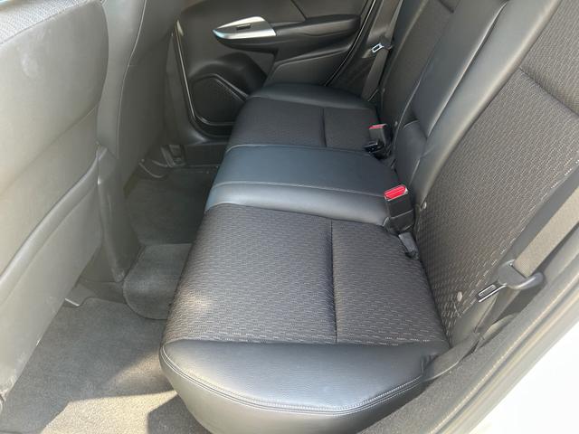 フィットハイブリッド Ｌパッケージ　ハイブリッド　ドライブレコーダー　ＥＴＣ　バックカメラ　ナビ　ＴＶ　エアロ　オートクルーズコントロール　オートライト　ＬＥＤヘッドランプ　スマートキー　電動格納ミラー　ＡＴ　盗難防止システム（53枚目）