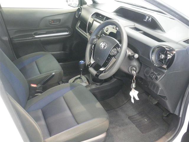 アクア Ｓ　・純正ナビ／ワンセグＴＶ／ＣＤ　ＥＴＣ　ドラレコ　キーレスエントリー　オートエアコン　電動格納ドアミラー　　中古車ハイブリッド保証付（8枚目）