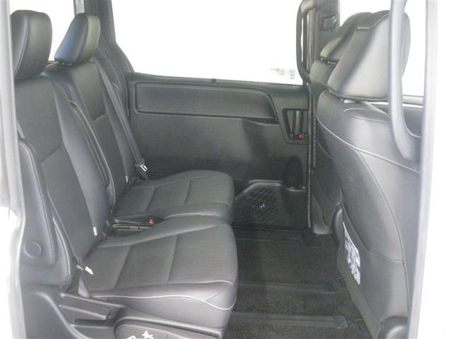 エスクァイア ハイブリッドGi ブラックテーラード ・衝突回避支援TSSC 純正10インチナビ/フルセグTV ETC バックモニター シートヒーター 合成皮革シート LEDヘッドランプ LEDフロントフォグランプ 15AW リアエアコン ワンオーナー車(15枚目)