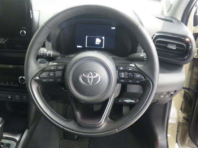 ヤリスクロス ハイブリッドZ ・試乗車UP 衝突回避支援TSS PKSB BSM パノラミックビュー 8インチDA/フルセグTV 前席シートヒーター 18AW ステアリングヒーター クリアランスソナー LEDヘッドランプ ETC(11枚目)