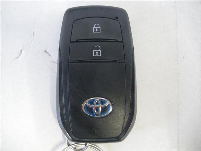 ヤリス ハイブリッドＧ　・衝突回避支援ＴＳＳ　８インチＤＡ／フルセグＴＶ　ＥＴＣ　バックモニター　ＬＥＤヘッドランプ　スマートエントリー　ＡＵＴＯライト　電格ドアミラー　充電用ＵＳＢ　ワンオーナー車　中古車ハイブリッド保証付（16枚目）