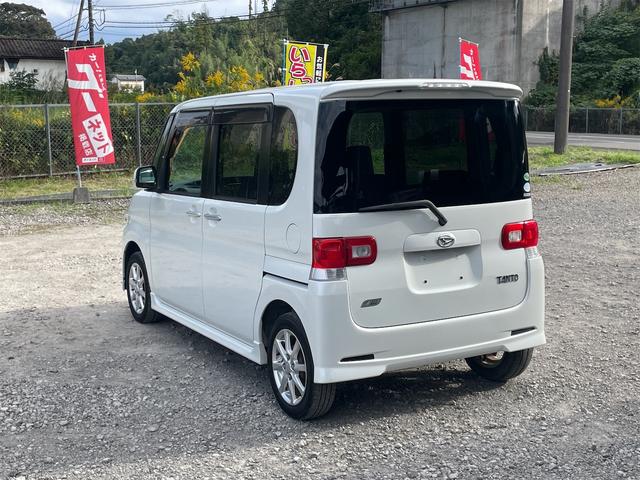 タント  電動スライドドア TV スマートキー アイドリングストップ 電動格納ミラー CVT アルミホイール エアコン パワーステアリング パワーウィンドウ(16枚目)