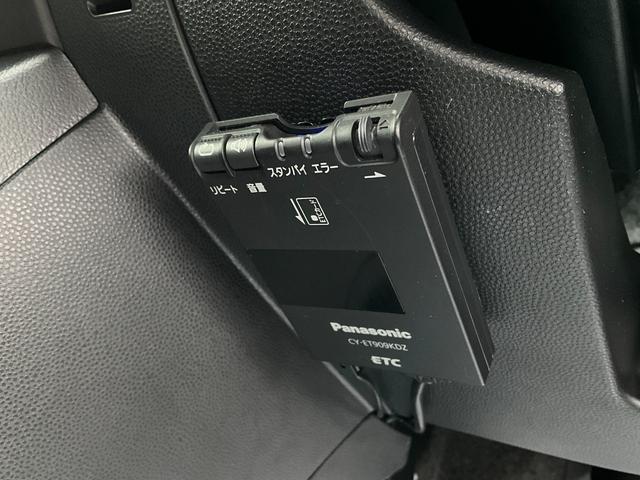 デミオ １３Ｃ－Ｖ　スマートエディションＩＩ　ＥＴＣ　ＴＶ　キーレスエントリー　電動格納ミラー　ＣＶＴ　衝突安全ボディ　ＡＢＳ　ＣＤ　ＵＳＢ　ミュージックプレイヤー接続可　エアコン　パワーステアリング　パワーウィンドウ（7枚目）