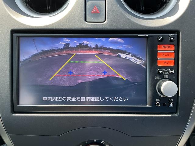 Ｘ　ＥＴＣ　バックカメラ　ナビ　ＴＶ　スマートキー　アイドリングストップ　ＣＶＴ　盗難防止システム　衝突安全ボディ　ＡＢＳ　ＣＤ　ミュージックプレイヤー接続可　エアコン　パワーステアリング(7枚目)