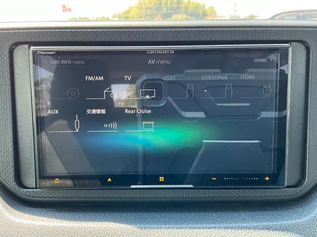 ステラ カスタムＲ　スマートアシスト　ＥＴＣ　ＴＶ　衝突被害軽減システム　オートライト　ＬＥＤヘッドランプ　スマートキー　アイドリングストップ　電動格納ミラー　ベンチシート　ＣＶＴ　盗難防止システム　ＡＢＳ　ＥＳＣ　ＣＤ　ＤＶＤ再生（5枚目）