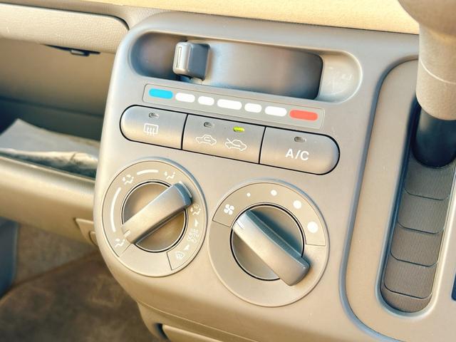 モコ Ｓ　ナビ　ＴＶ　キーレスエントリー　電動格納ミラー　ベンチシート　ＡＴ　盗難防止システム　ＡＢＳ　ＣＤ　ＵＳＢ　衝突安全ボディ　エアコン　パワーステアリング　パワーウィンドウ（6枚目）
