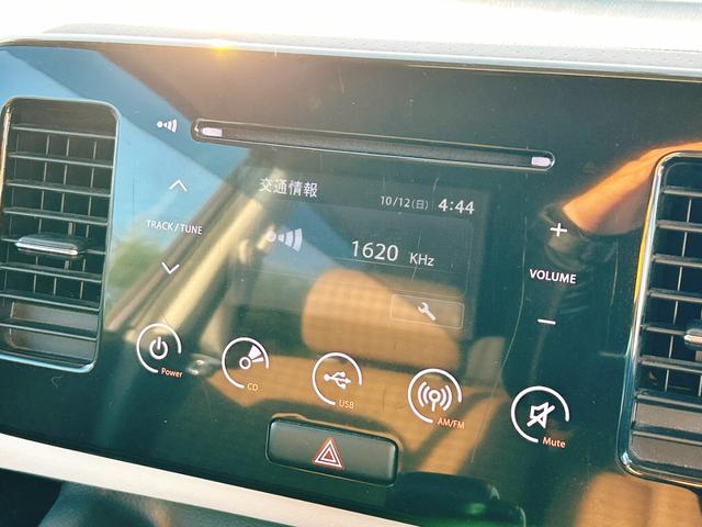 モコ Ｘ　ＥＴＣ　バックカメラ　スマートキー　電動格納ミラー　ベンチシート　ＣＶＴ　盗難防止システム　ＡＢＳ　ＣＤ　ＵＳＢ　衝突安全ボディ　エアコン　パワーステアリング（4枚目）