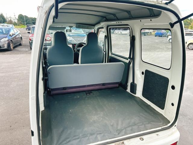 ご覧頂きまして誠に有難うございます!!是非ご来店して頂き、実際にご覧になって頂ければと思います。お客様からのご連絡をスタッフ一同、心よりお待ちしております