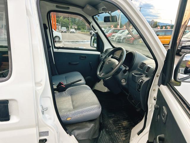 この度は当店のお車をご覧になっていただき、誠にありがとうございます。ぜひじっくりとご検討下さい。気軽にお問合せ・お見積りお待ちしております。