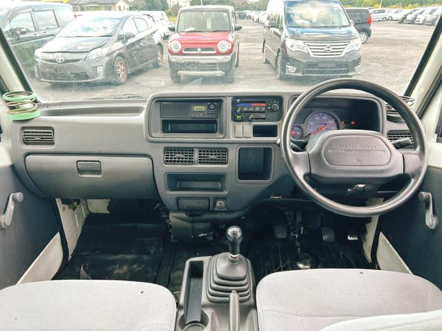 この度は当店のお車をご覧になっていただき、誠にありがとうございます。じっくり現車確認して頂けるよう、ご準備を致します!