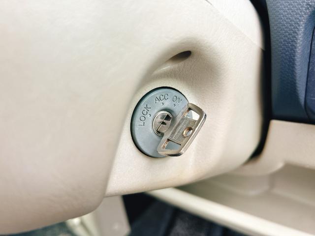 eKワゴン M 電動格納ミラー ベンチシート AT 盗難防止システム ABS CD USB アルミホイール 衝突安全ボディ エアコン パワーステアリング パワーウィンドウ(7枚目)