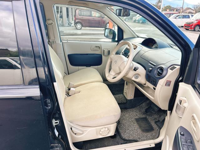 eKワゴン M 電動格納ミラー ベンチシート AT 盗難防止システム ABS CD USB アルミホイール 衝突安全ボディ エアコン パワーステアリング パワーウィンドウ(9枚目)