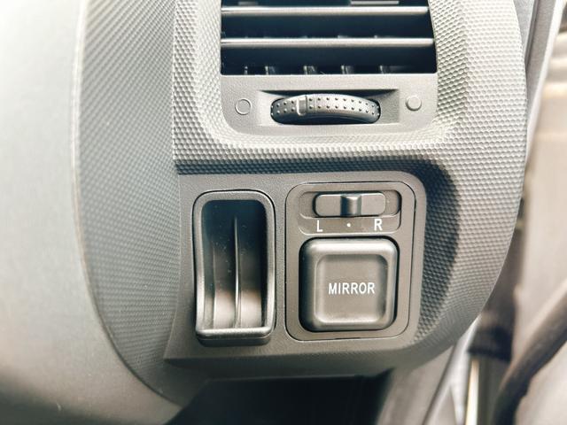 フィット 1.3A ETC キーレスエントリー CVT 衝突安全ボディ ABS CD エアコン パワーステアリング パワーウィンドウ(6枚目)