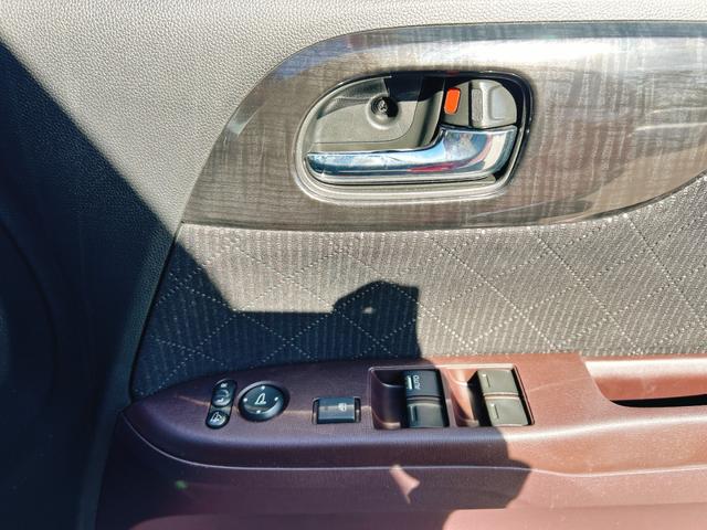 N-ONE プレミアム ツアラー・Lパッケージ 保証12ヵ月・走行無制限 ドライブレコーダー ETC バックカメラ ナビ TV オートクルーズコントロール オートライト HID スマートキー アイドリングストップ 電動格納ミラー ベンチシート(9枚目)