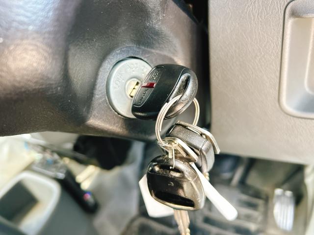 ミニキャブバン ＣＤ　ＡＴ　両側スライドドア　キーレスエントリー　ＡＢＳ　エアコン　運転席エアバッグ　助手席エアバッグ　ＬＰＧ車（6枚目）