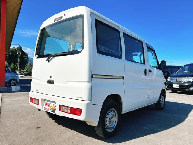 ミニキャブバン ＣＤ　ＡＴ　両側スライドドア　キーレスエントリー　ＡＢＳ　エアコン　運転席エアバッグ　助手席エアバッグ　ＬＰＧ車（18枚目）