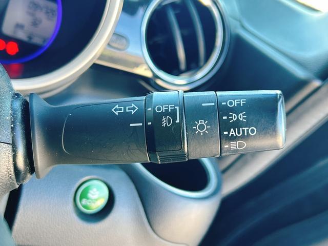 N-BOXカスタム G・Lパッケージ 保証12ヵ月・走行無制限 ETC バックカメラ 両側スライド・片側電動 ナビ TV 衝突被害軽減システム オートライト HID スマートキー アイドリングストップ 電動格納ミラー ベンチシート CVT(9枚目)