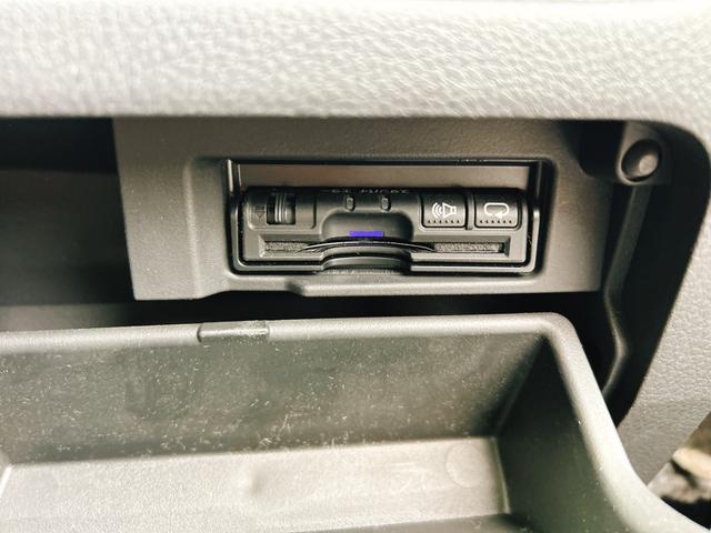 セレナ ハイウェイスターＧ　Ｓ－ハイブリッド　保証１２ヵ月・走行無制限　ＥＴＣ　バックカメラ　ＴＶ　オートクルーズコントロール　両側電動スライドドア　オートライト　スマートキー　アイドリングストップ　電動格納ミラー　後席モニター　３列シート（10枚目）