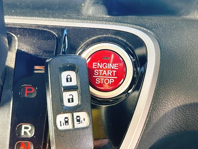 N-BOXカスタム G SSパッケージ 保証12ヵ月・走行無制限 バックカメラ 両側電動スライドドア ナビ TV 衝突被害軽減システム オートライト HID スマートキー アイドリングストップ 電動格納ミラー ベンチシート CVT(8枚目)