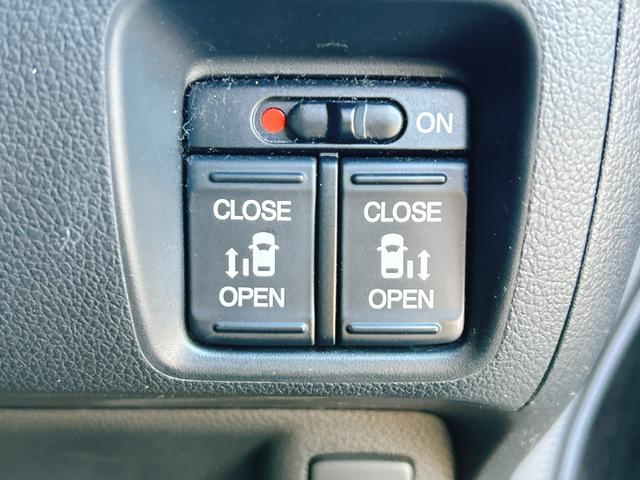 N-BOXカスタム G SSパッケージ 保証12ヵ月・走行無制限 バックカメラ 両側電動スライドドア ナビ TV 衝突被害軽減システム オートライト HID スマートキー アイドリングストップ 電動格納ミラー ベンチシート CVT(9枚目)