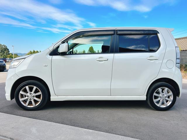 ワゴンＲスティングレー Ｘ　保証１２ヵ月・走行無制限　ナビ　ＴＶ　オートライト　ＨＩＤ　スマートキー　アイドリングストップ　電動格納ミラー　ベンチシート　ＣＶＴ　盗難防止システム　ＡＢＳ　ＣＤ　ＤＶＤ再生　ＵＳＢ（17枚目）