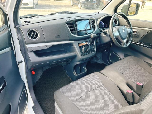 ワゴンＲスティングレー Ｘ　保証１２ヵ月・走行無制限　ナビ　ＴＶ　オートライト　ＨＩＤ　スマートキー　アイドリングストップ　電動格納ミラー　ベンチシート　ＣＶＴ　盗難防止システム　ＡＢＳ　ＣＤ　ＤＶＤ再生　ＵＳＢ（35枚目）