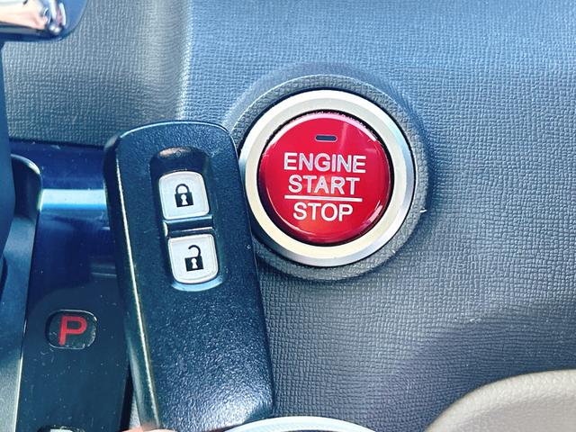 N-ONE G・Lパッケージ 保証12ヵ月・走行無制限 ETC ナビ オートライト HID スマートキー アイドリングストップ 電動格納ミラー ベンチシート CVT 盗難防止システム ABS ESC 衝突安全ボディ エアコン(6枚目)