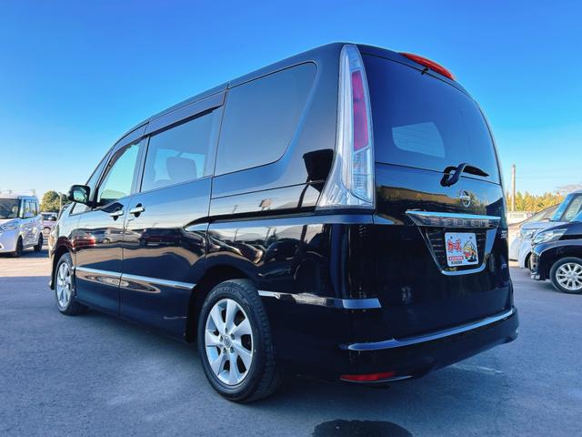 セレナ ハイウェイスター　Ｖセレクション　保証１２ヵ月・走行無制限　ドライブレコーダー　バックカメラ　ナビ　ＴＶ　オートクルーズコントロール　両側電動スライドドア　オートライト　スマートキー　電動格納ミラー　後席モニター　３列シート　ＣＶＴ（18枚目）