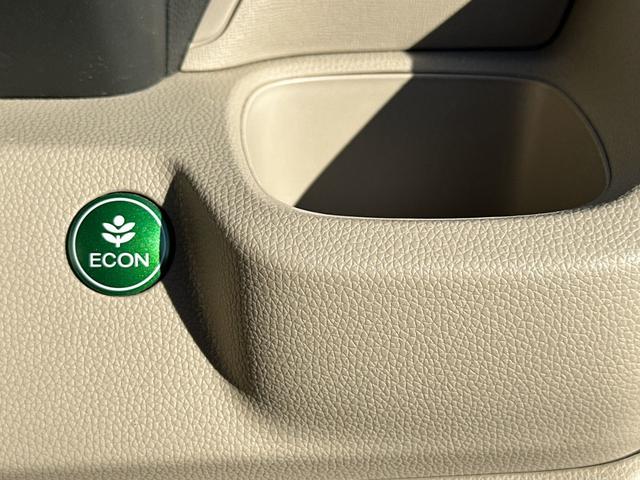 N-WGN G・Aパッケージ 保証12ヵ月・走行無制限 衝突被害軽減システム オートライト HID スマートキー アイドリングストップ ベンチシート CVT 盗難防止システム ABS ESC CD 衝突安全ボディ エアコン(27枚目)