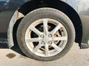 アルミホイールを履いています。アルミホイールだけでも車のイメージがかなり変わりますね。