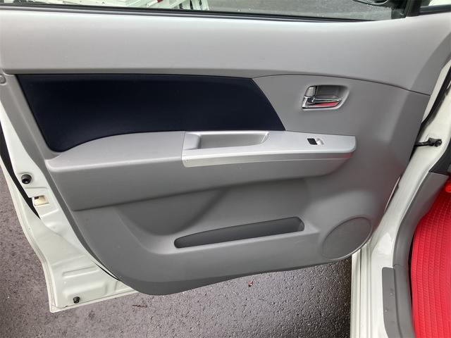 ワゴンＲ ＦＸリミテッドＩＩ　スマートキー　電動格納ミラー　ベンチシート　ＡＴ　盗難防止システム　ＣＤ　アルミホイール　衝突安全ボディ　エアコン　パワーステアリング　パワーウィンドウ（27枚目）