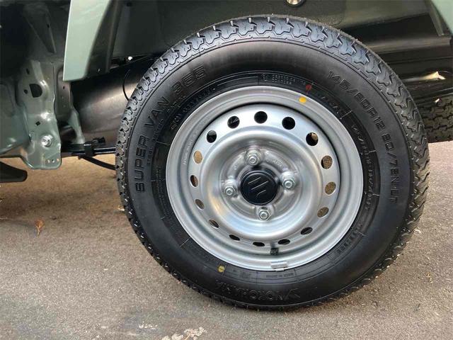 キャリイトラック ＫＣ　４ＷＤ　軽トラック　ＡＴ　クリアランスソナー　アイドリングストップ　オートライト　ＥＳＣ　エアコン　パワーステアリング　パワーウィンドウ　運転席エアバッグ　助手席エアバッグ　記録簿（9枚目）