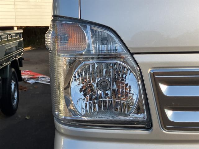 キャリイトラック ＫＣ　軽トラック　ＭＴ　クリアランスソナー　キーレスエントリー　アイドリングストップ　ＥＳＣ　エアコン　パワーステアリング　パワーウィンドウ　運転席エアバッグ　助手席エアバッグ（4枚目）