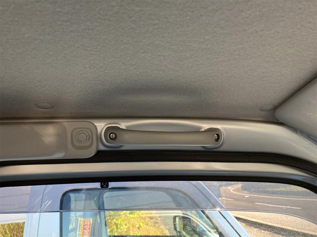 キャリイトラック ＫＣ　軽トラック　ＭＴ　クリアランスソナー　キーレスエントリー　アイドリングストップ　ＥＳＣ　エアコン　パワーステアリング　パワーウィンドウ　運転席エアバッグ　助手席エアバッグ（42枚目）